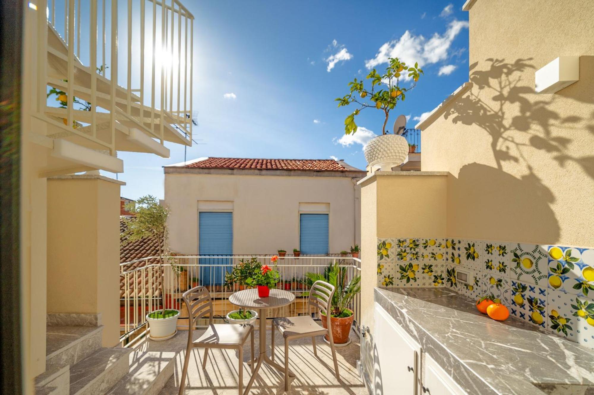 Taoetna Guest House, تاورمينا المظهر الخارجي الصورة